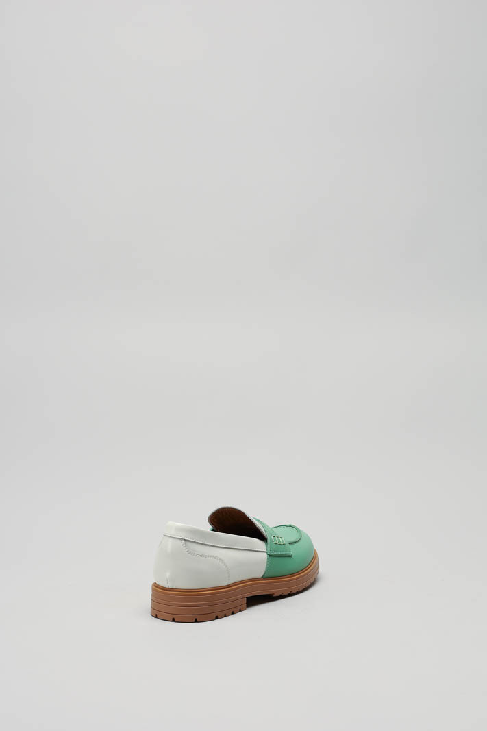 Groen Mocassin image