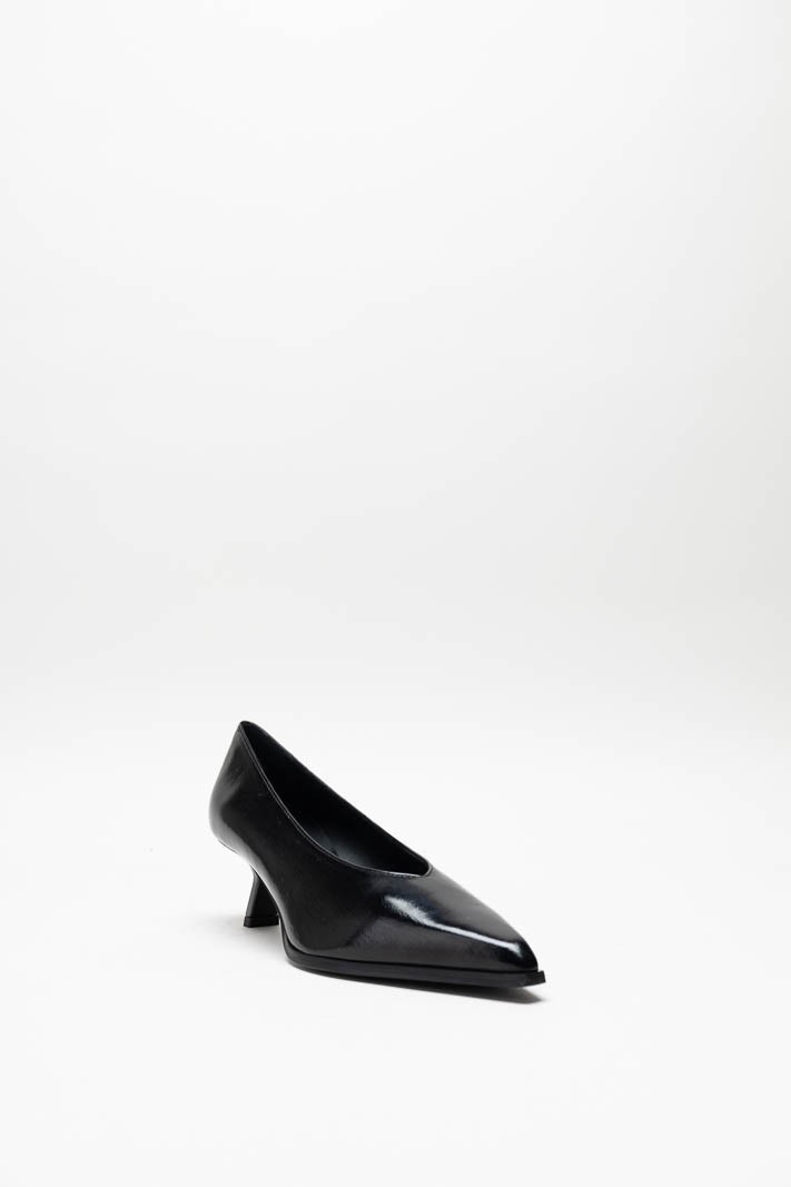 Zwart Pump image