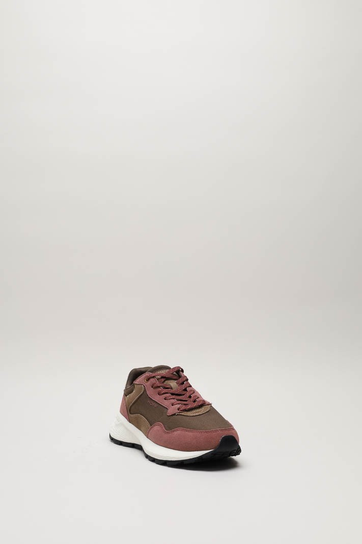 Bordeaux Sneaker image