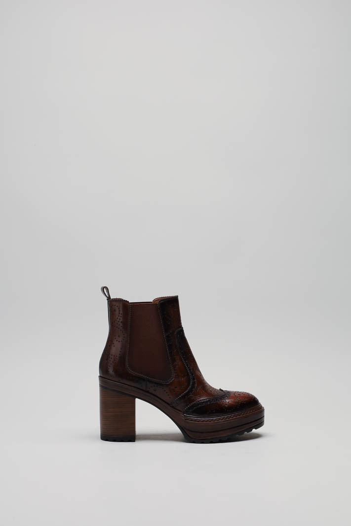 Bruin Enkellaars hak