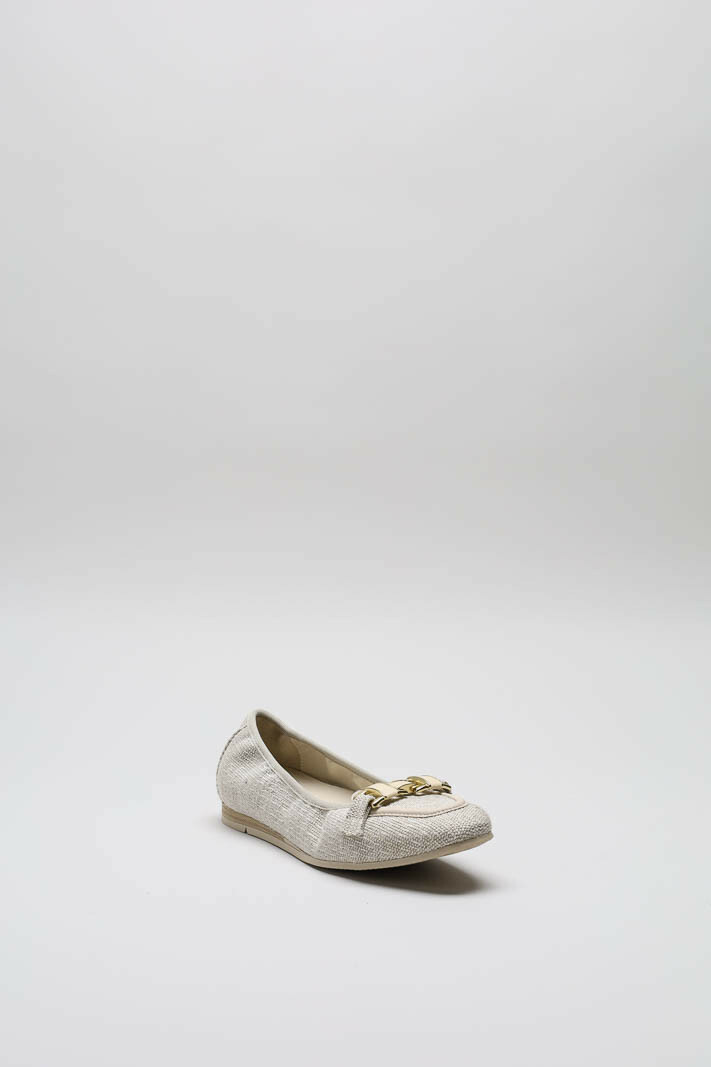 Beige Ballerina image